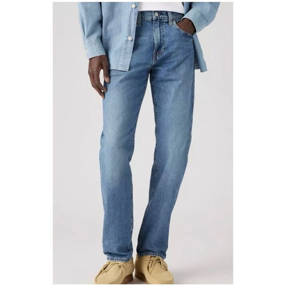 levi’s men’s W32 L31 premium denim tapered flex denim blue jeans lot 502
